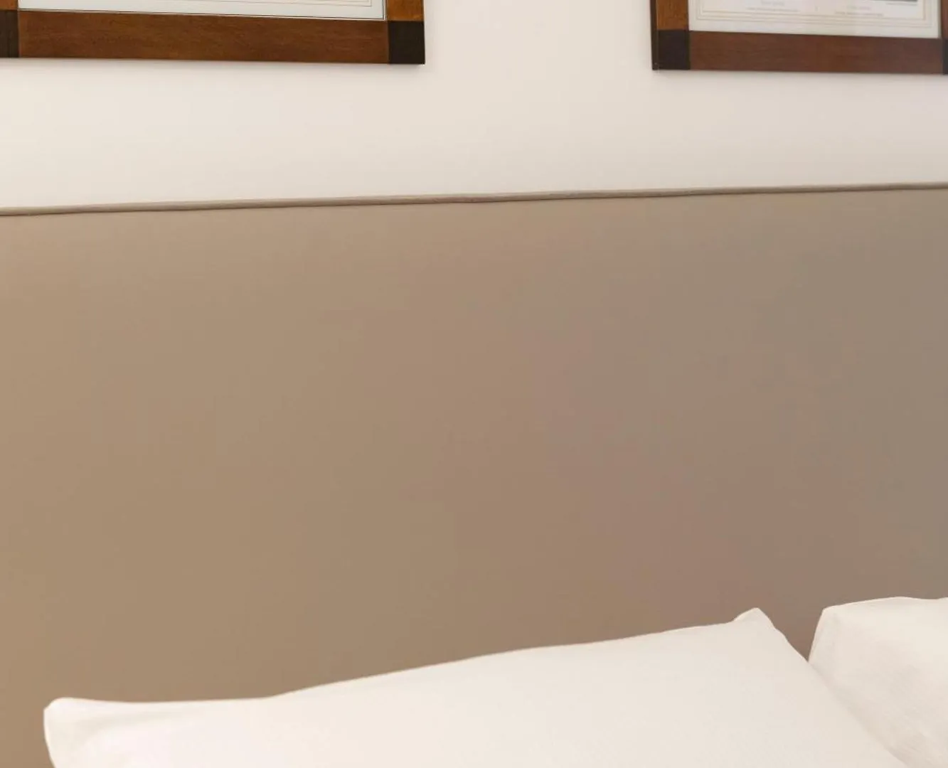 Domus Vitra Hotel Rome 0*,  Italy